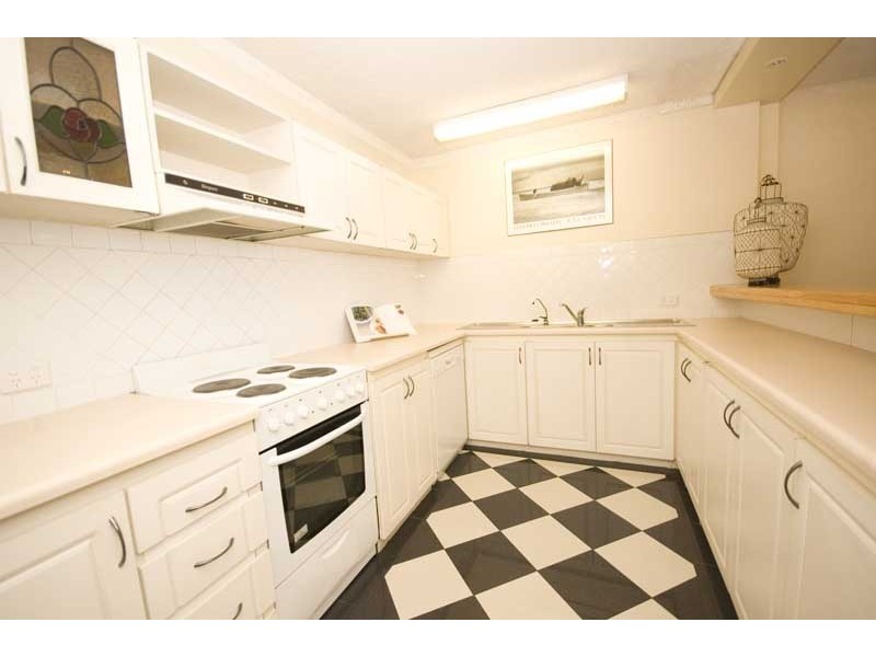 10/72 Military Road, Tennyson SA 5022