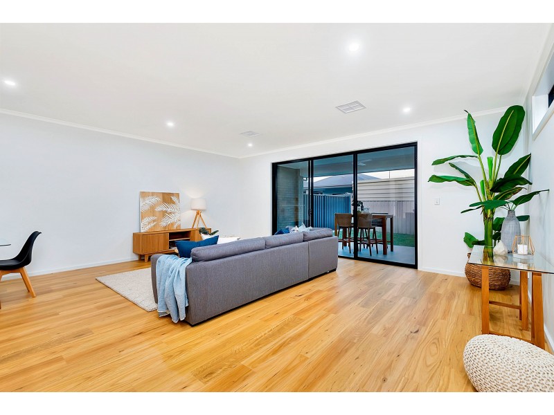 7a Westralia Avenue, Taperoo SA 5017