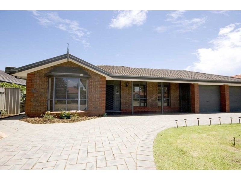 8 Duchess Court, Paralowie SA 5108