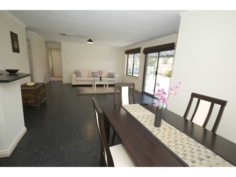 8 Duchess Court, Paralowie SA 5108