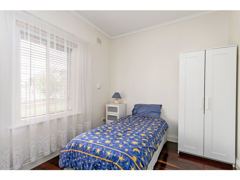 18 Kolapore Avenue, Largs North SA 5016