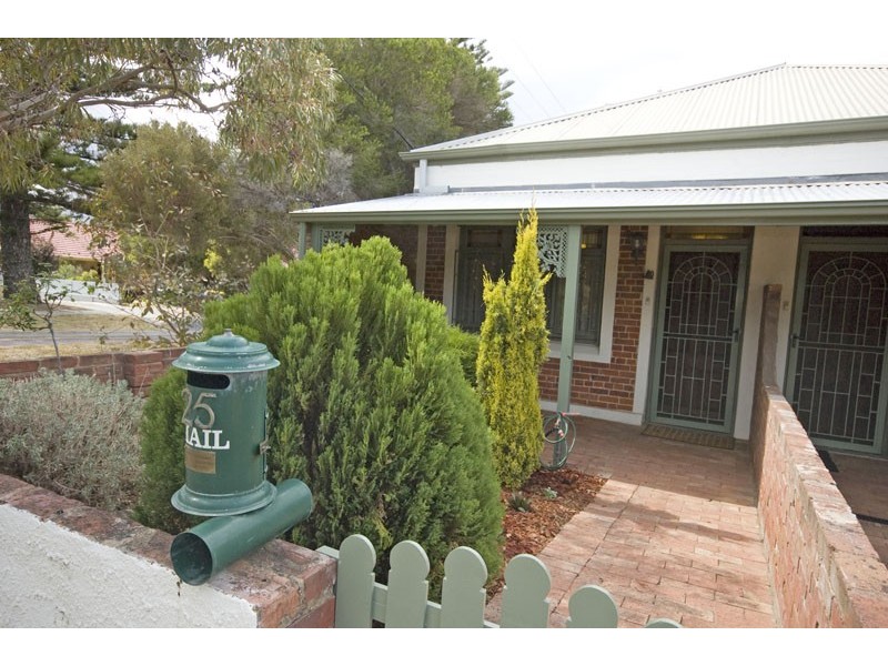 25 Beach Street, Grange SA 5022