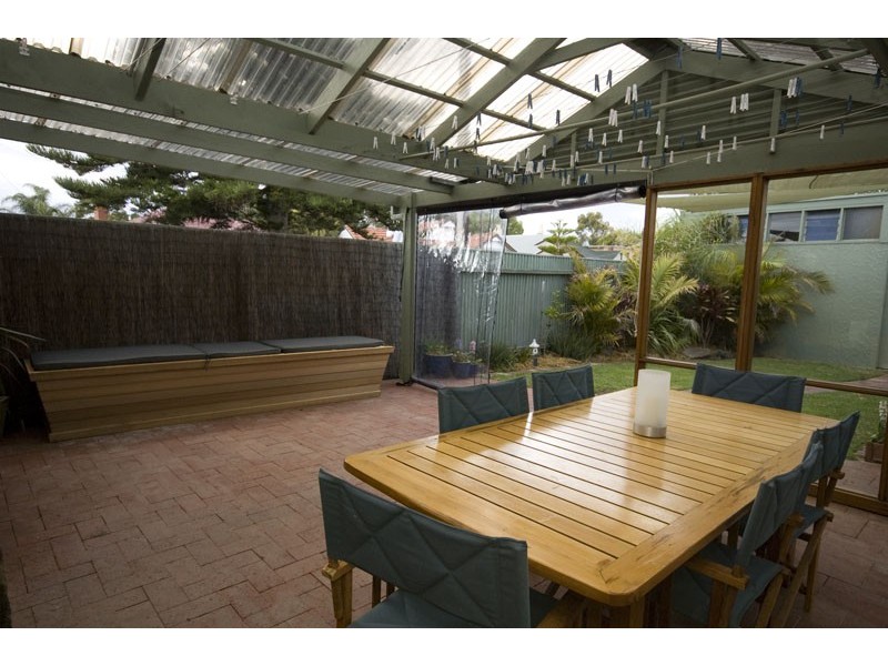 25 Beach Street, Grange SA 5022