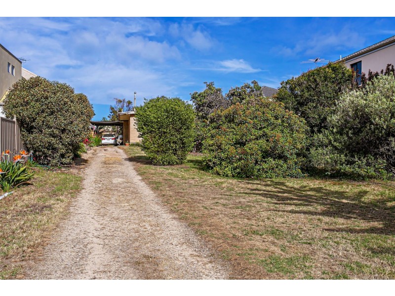 173 Military Road, Tennyson SA 5022