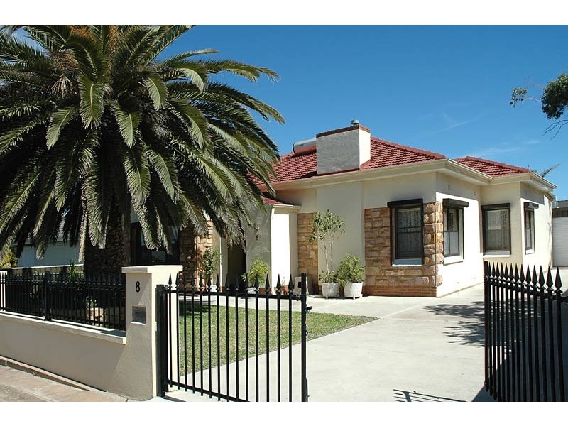 8 Kybunga Tce, Largs North SA 5016