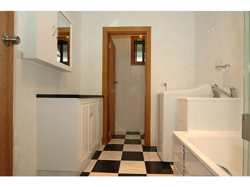 8 Kybunga Tce, Largs North SA 5016