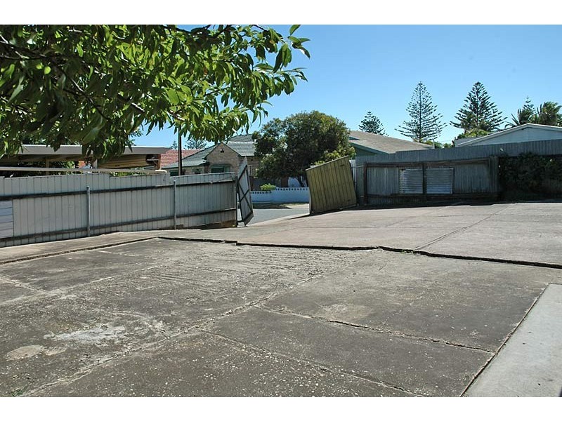 8 Kybunga Tce, Largs North SA 5016