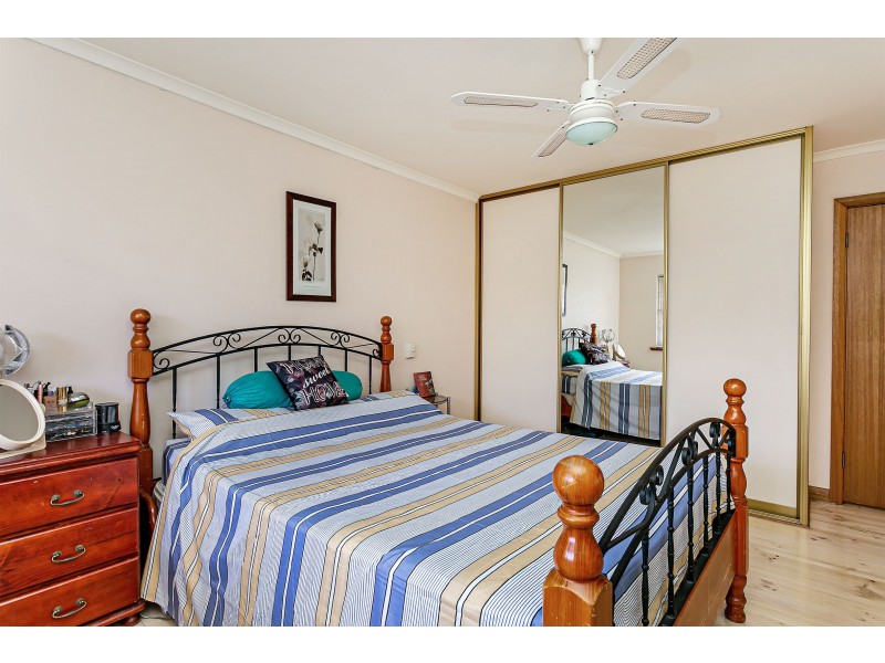 1/1 Anglers Court, West Lakes Shore SA 5020
