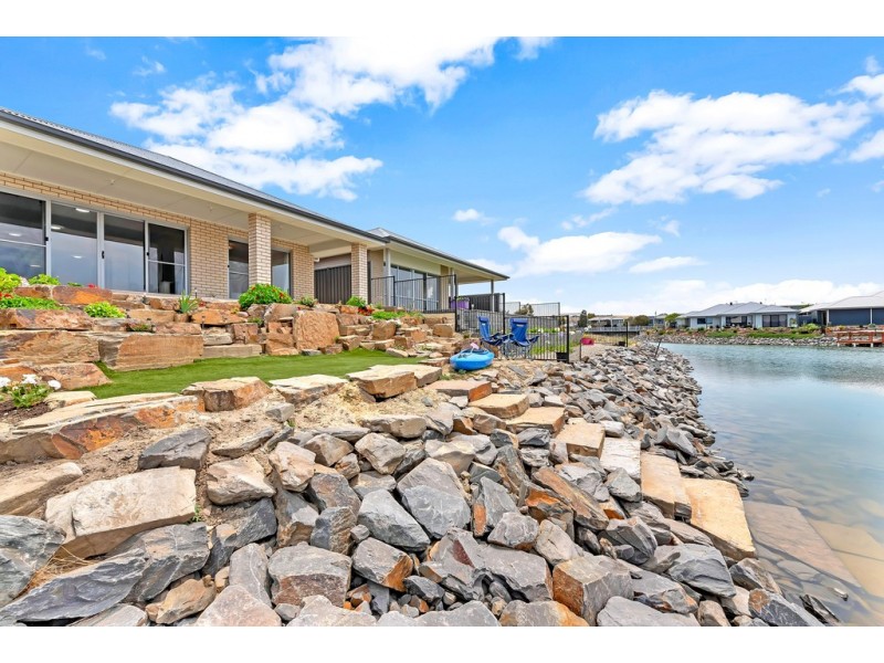 24 Strathmore Court, Encounter Bay SA 5211