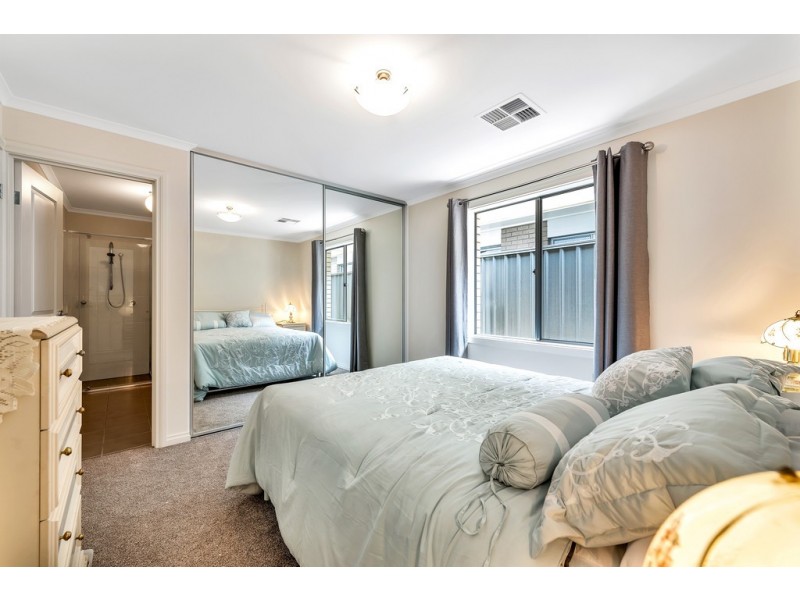 24 Strathmore Court, Encounter Bay SA 5211