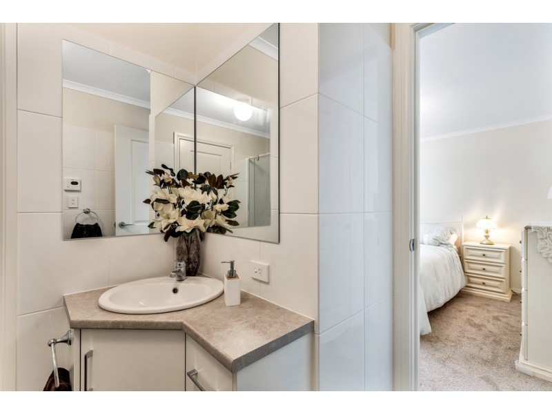 24 Strathmore Court, Encounter Bay SA 5211