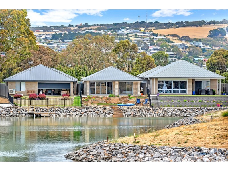 24 Strathmore Court, Encounter Bay SA 5211