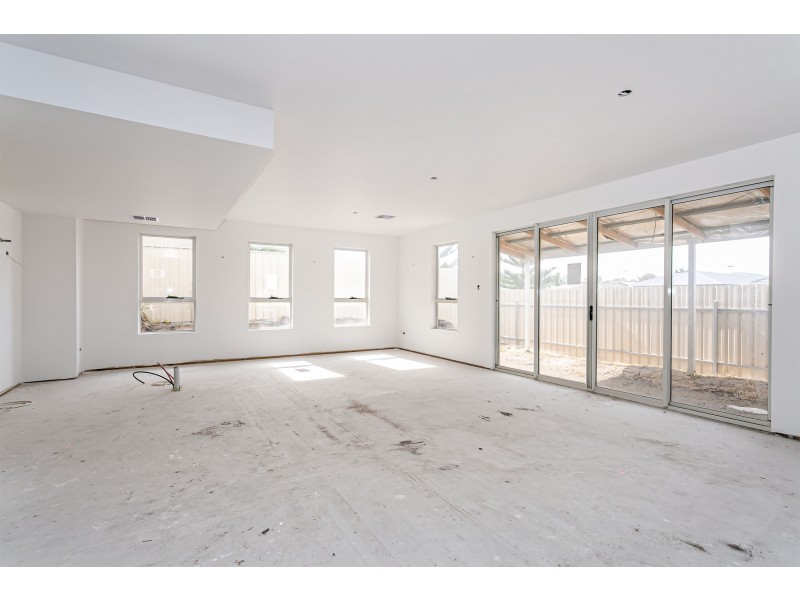 67 Sir Ross Smith Avenue, North Haven SA 5018