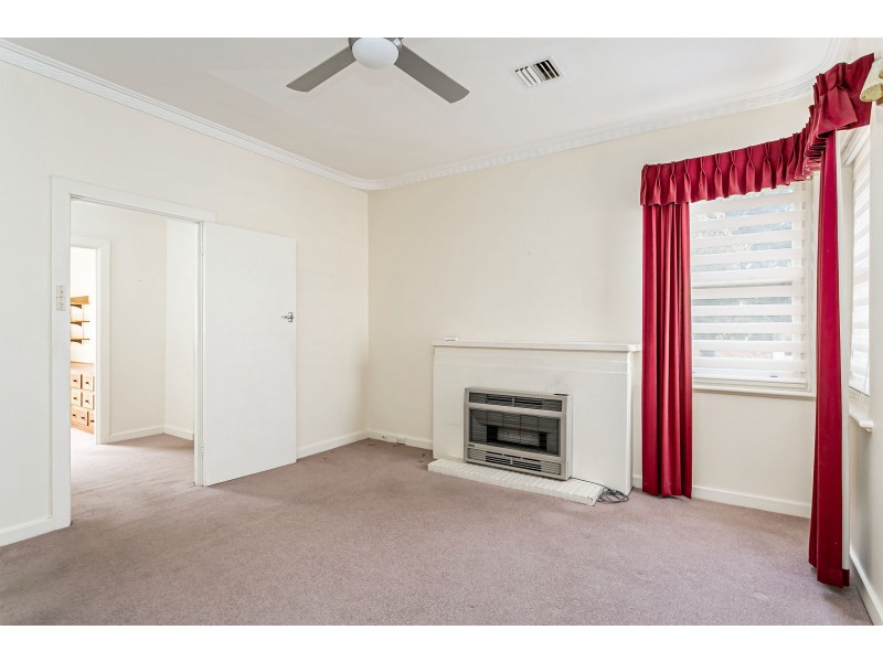 16 Shirley Avenue, Woodville West SA 5011