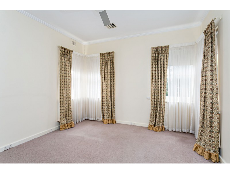 16 Shirley Avenue, Woodville West SA 5011