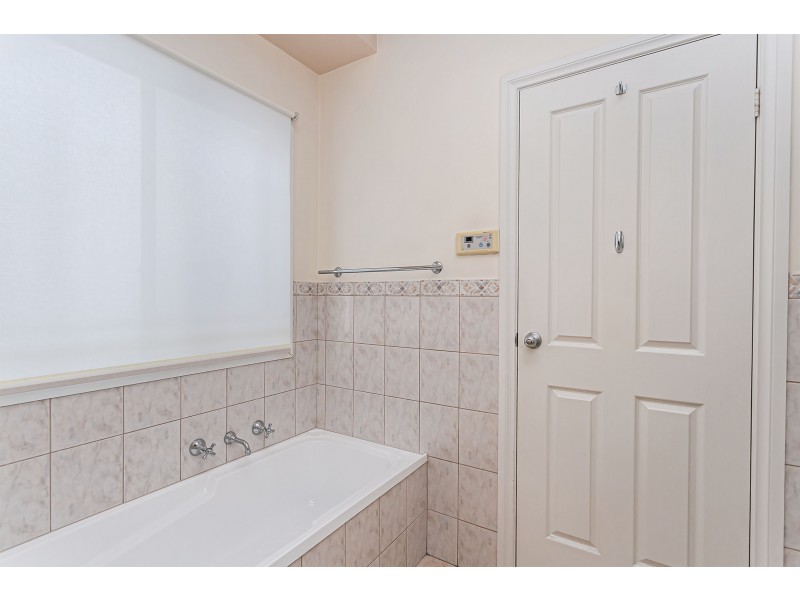 5 One And All Drive, North Haven SA 5018