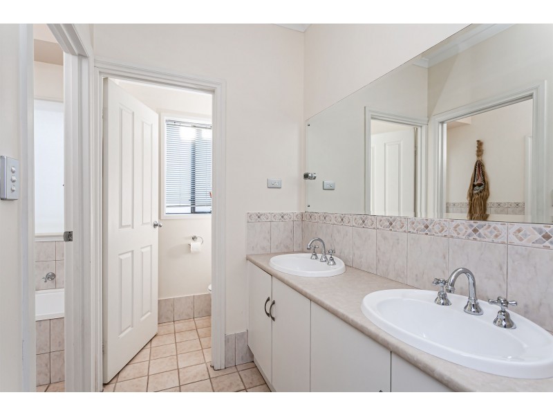 5 One And All Drive, North Haven SA 5018