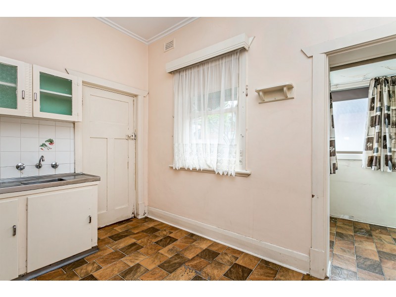 2 Donald Avenue, West Croydon SA 5008