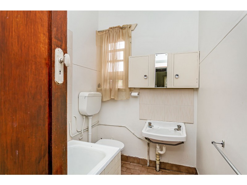 2 Donald Avenue, West Croydon SA 5008