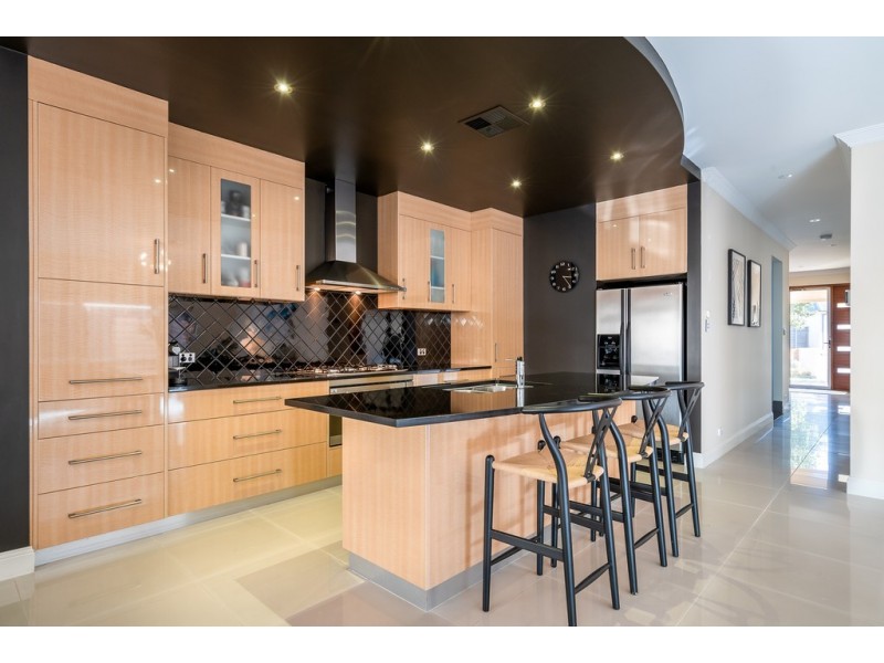 8 Hatwell Court, Underdale SA 5032