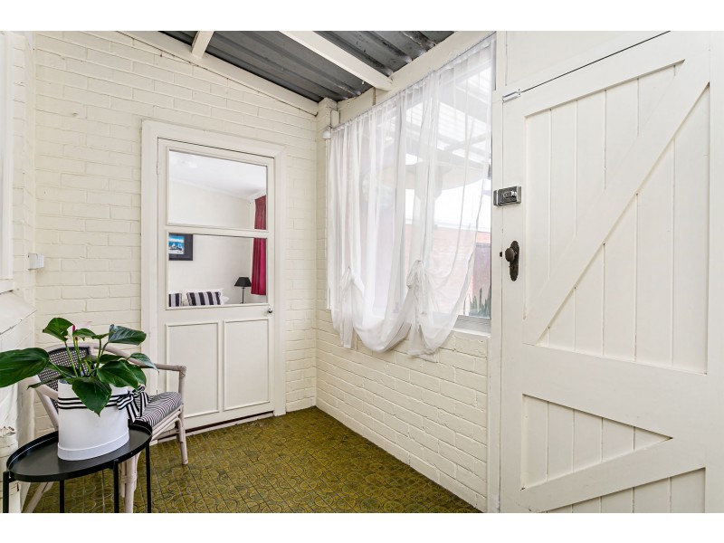 40 Balranald Avenue, Largs Bay SA 5016