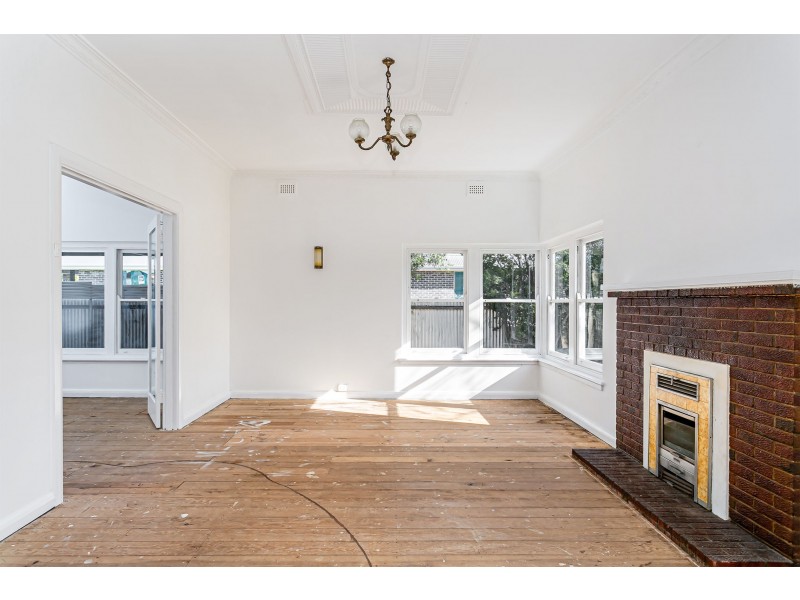 39 Glen Rowan Road, Woodville South SA 5011