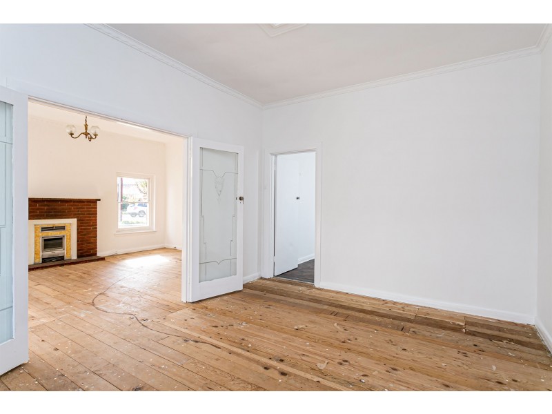 39 Glen Rowan Road, Woodville South SA 5011