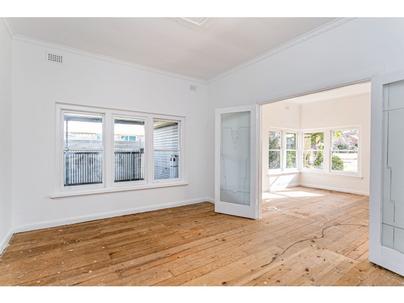 39 Glen Rowan Road, Woodville South SA 5011