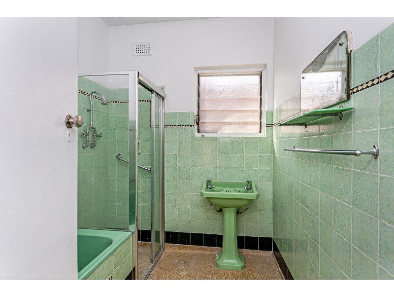 39 Glen Rowan Road, Woodville South SA 5011