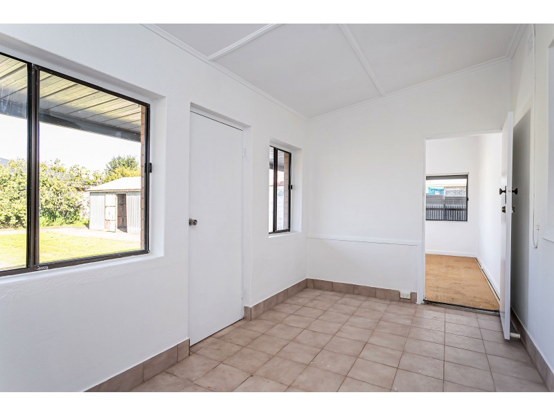 39 Glen Rowan Road, Woodville South SA 5011