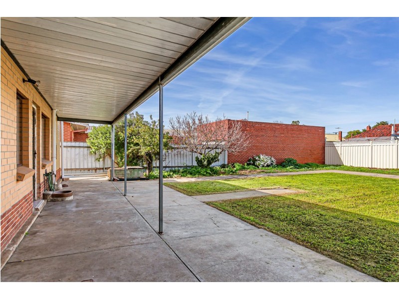 39 Glen Rowan Road, Woodville South SA 5011