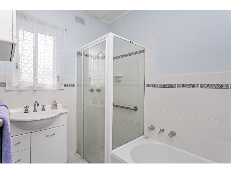 8 Rex Avenue, Gilles Plains SA 5086