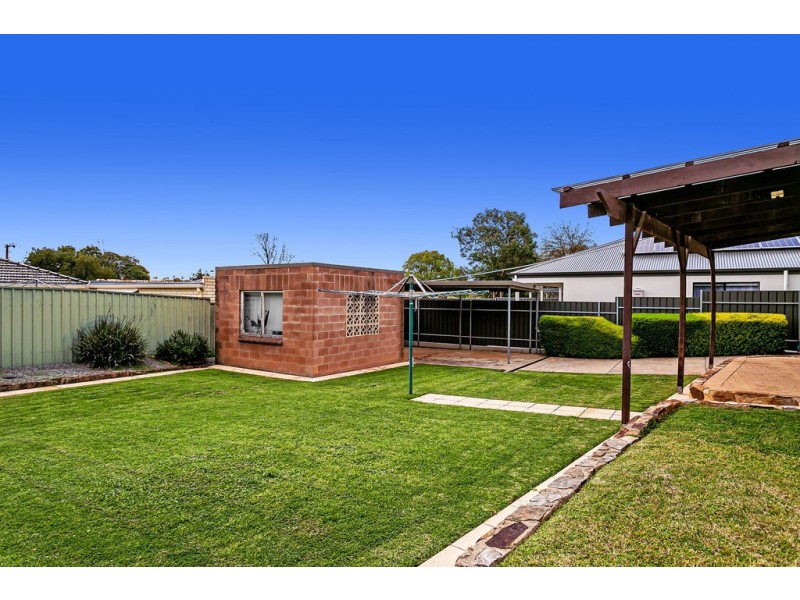 8 Rex Avenue, Gilles Plains SA 5086