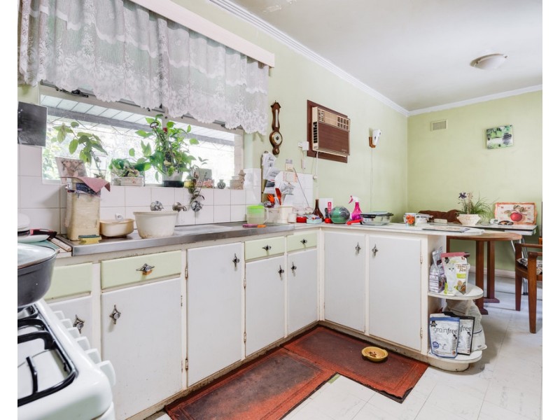 11 Amanda Avenue, Findon SA 5023