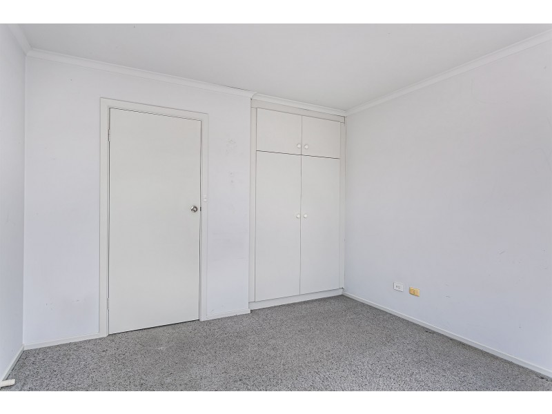 4 Weir Street, Largs Bay SA 5016