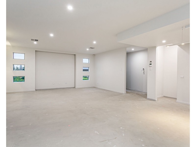 67 Sir Ross Smith Avenue, North Haven SA 5018