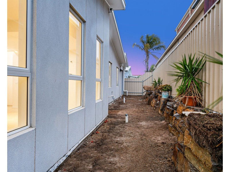 67 Sir Ross Smith Avenue, North Haven SA 5018