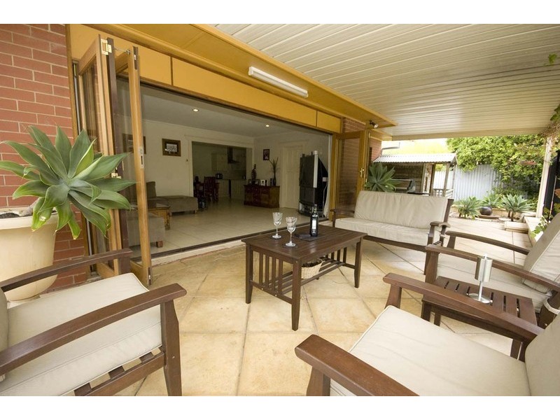 15 Adelaide Street, Largs Bay SA 5016