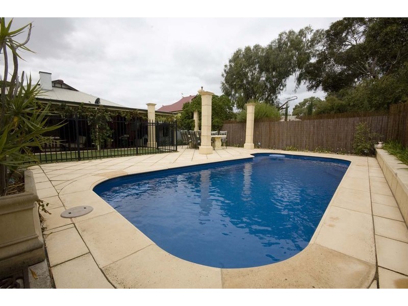 15 Adelaide Street, Largs Bay SA 5016