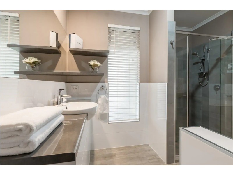 27 Emily Street, Birkenhead SA 5015