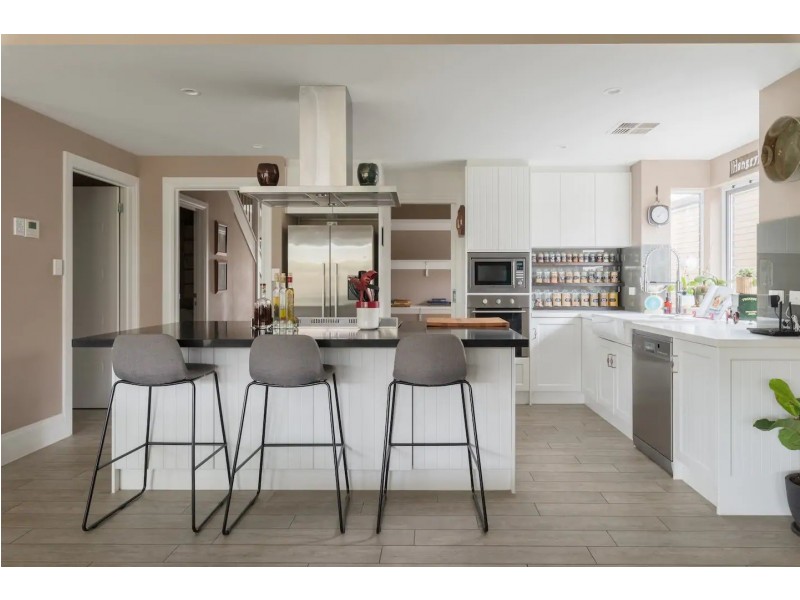 27 Emily Street, Birkenhead SA 5015