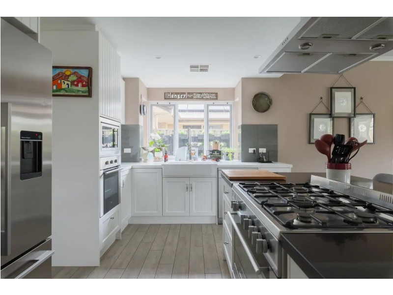 27 Emily Street, Birkenhead SA 5015