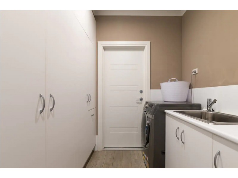 27 Emily Street, Birkenhead SA 5015