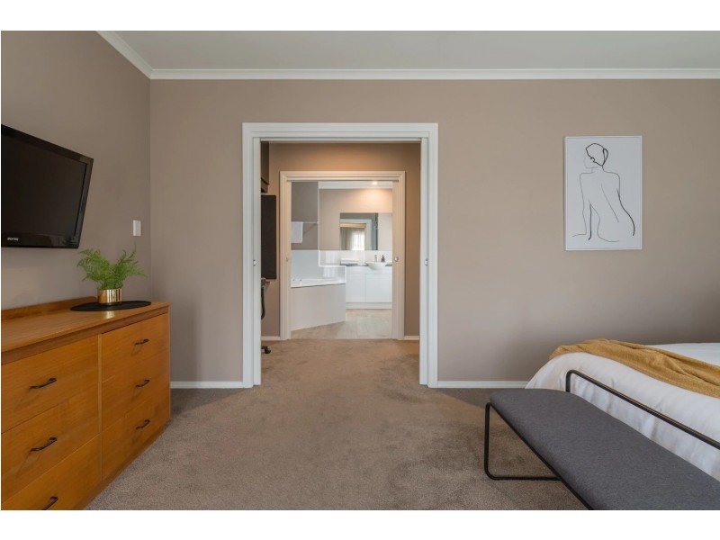 27 Emily Street, Birkenhead SA 5015