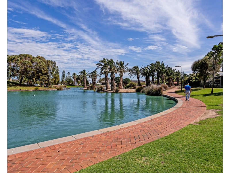 15 Blue Sails Court, West Lakes SA 5021