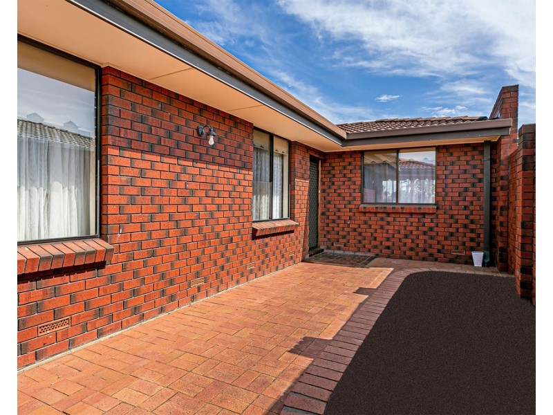 15 Blue Sails Court, West Lakes SA 5021