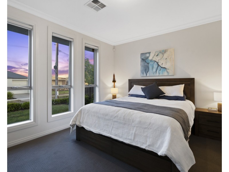 33 Malwa Street, Osborne SA 5017