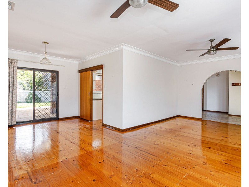 25 Manly Circuit, West Lakes Shore SA 5020