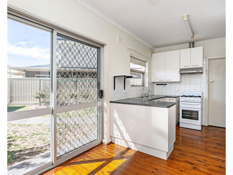 1 Robins Avenue, Findon SA 5023