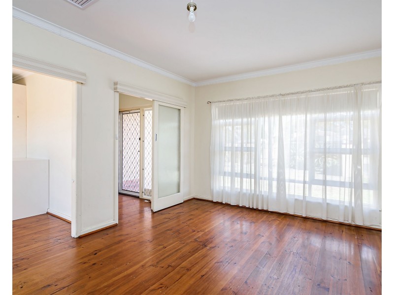 1 Robins Avenue, Findon SA 5023